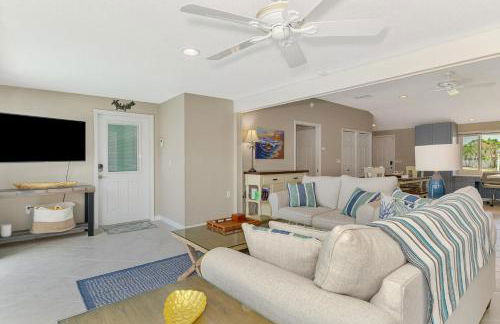 Bikini Tini Time - Foto 25