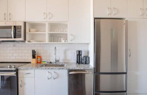 Luxury Penthouse Apt Near Brady St with Balcony and Lake View - Foto 10