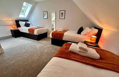 Stunning 4 Bedroom, Sleeps 9, Centre Of Telford - Photo 11