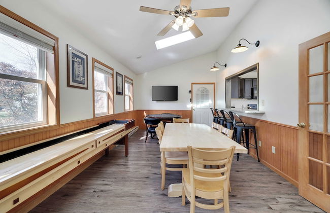 Sycamore Cove by Avantstay Hot Tub, Game Rooms - Foto 15