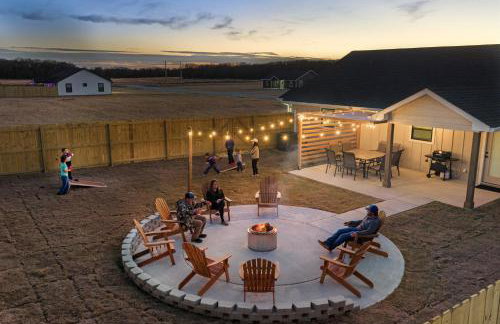 Group Ready! 3BR Home Near WinStar - Foto 30