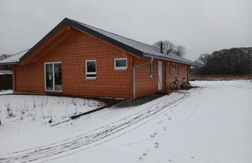 Wooden Holiday Home by Lake Scharmützelsee - Foto 6