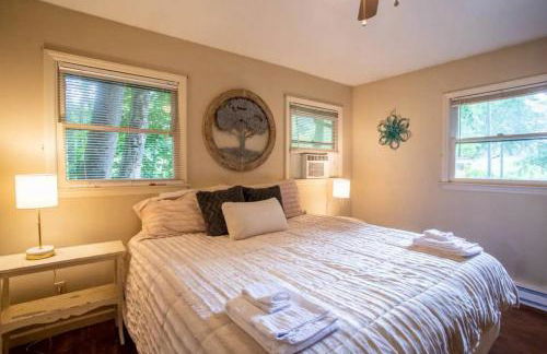 Rustic Mountain Cabin on River with Fireplace - Foto 2