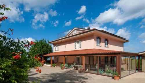 Gorgeous Home In Servigliano - Foto 2