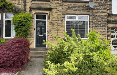 Arnold House in the heart of Calverley village - Foto 2