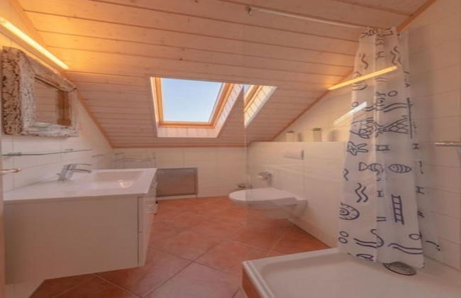 Ferienhaus mit Terrasse und Balkon - Foto 17