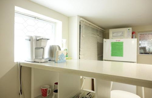 Best EWR Airport Studio-Hot Tub-Free Parking - Foto 39