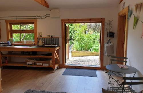 The Potting Shed near Tenby, 100" Projector, Four poster bed, On-site HOT TUB access via Spa Pack - Photo 3