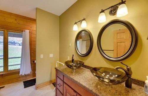 Game Room, Deck and Views Idyllic Slaty Fork Cabin - Foto 14