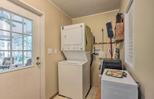 Keaton Beach Escape with Hot Tub Less Than 2 Mi to Shore - Foto 16