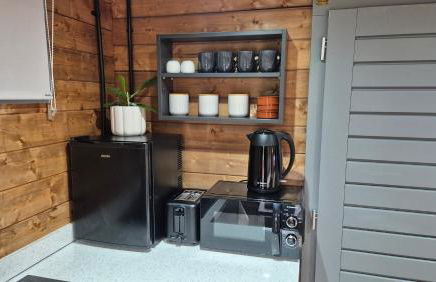 Clarence Cabin, King Bed & Free Parking - Foto 11