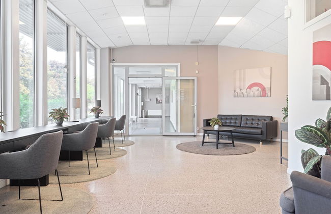 Part-Time Home Hotel Rotebro Station - Foto 2