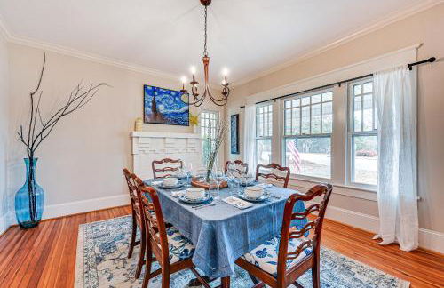 Spacious Salem-Winston Home with Deck! - Foto 7