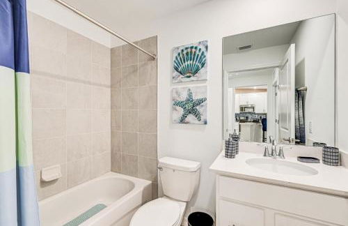 Ave Maria Golf Retreat with Resort Perks and Balcony - Photo 19