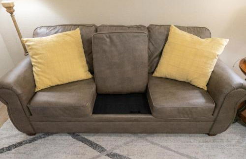 2BR Penthouse Condo - 2 Pools - Close to the Strip - Stairs Required - FREE TICKETS INCLUDED - FHC-24 - Foto 16