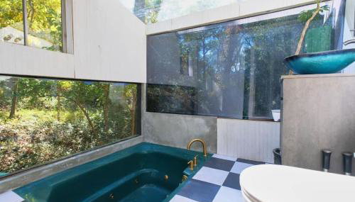 Vintage Lovers` Cabin with Jacuzzi & Lake Access - Foto 2