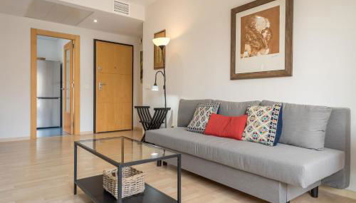 Ático con terraza y vistas, parking gratuito - Foto 1