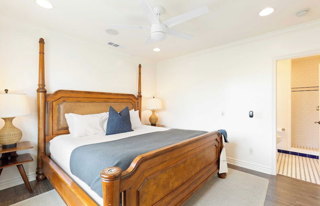 Shoreline by Avantstay Spectacular Beachfront Home w/ Fire Pit, Spa & Pool Table - Foto 33