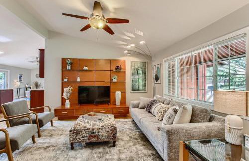 Spacious 4-bedroom home with outdoor deck - Foto 9