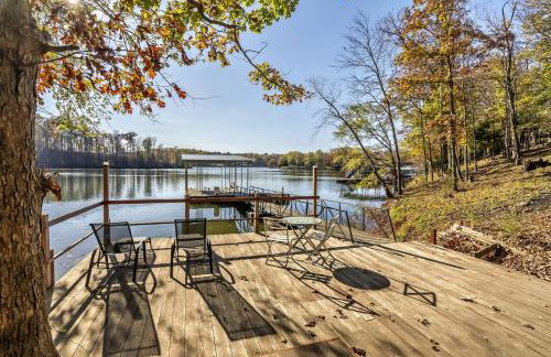 Luxury Lake House w Dock & Game Room - Photo 7