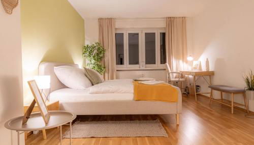 K15 Cozy, Unique & Spacious 3-Room Apartment with Balcony or Single Room by LIPA - Foto 2