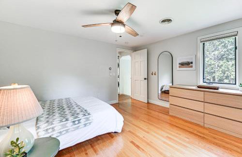 8 Mi to Tanglewood and Butternut Ski Spacious Home! - Foto 29