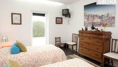 Heaven in the Sintra Forest - with pool - Photo 3