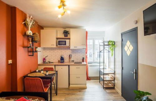 LE SWEET PLACE - NETFLIX I I WIFI I CENTRE - Confort & COSY - Foto 7