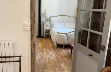 Grand appartement de charme avec parking privé - Foto 7