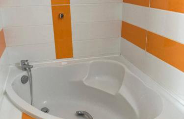 maison avec piscine couverte - Foto 14