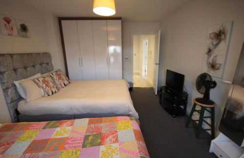 Holden Court Apartments - Apt 6 - Foto 14