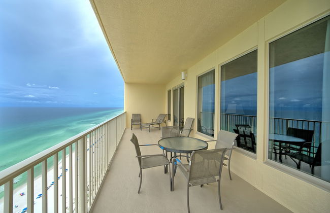 Luxurious High-Rise Condo with Direct Beach Access & Beachside Pool - Unit 2105 by RedAwning - Foto 30