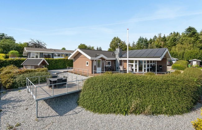 "Ebbeline" - 150m from the sea - Foto 1