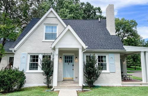 Cozy 2BR Apt w KING in historic dist. 1mi to sq. - Foto 46