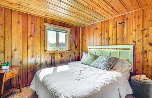 Hike, Ski, Ice Fish and Explore Lodi Lake Escape! - Photo 9