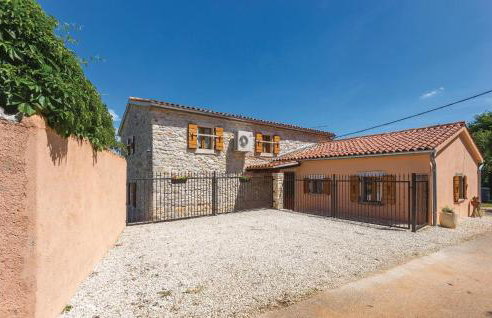 Three-Bedroom Holiday Home In Regulici - Photo 12