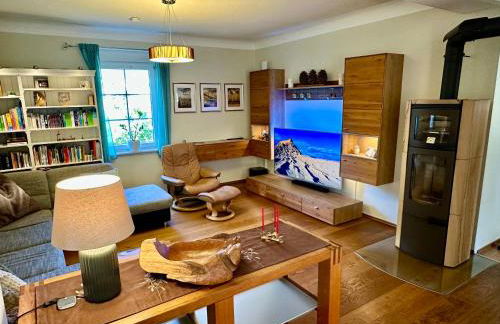 Top Wohnung in Stadtvilla mit Terrasse und Garten - Foto 7