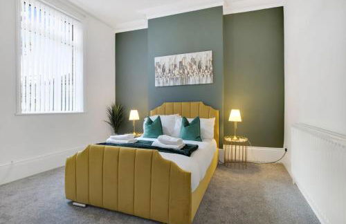 Spacious & Modern Oasis, 4-Bed House, Sleeps 7 - Foto 26
