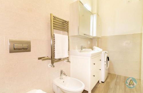 Piano terra sul lungomare con parcheggio - Foto 16