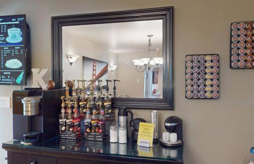 Tacit Shadow Resort Paradise Deluxe Suite, Gym, Coffee Bar, Hot-Tub, Free Laundry, Food Available - Foto 9