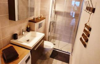 Cosy T2 refait à neuf climatisé, vue mer avec terrasse et jardin, Wifi piscine tennis et parking - Foto 12