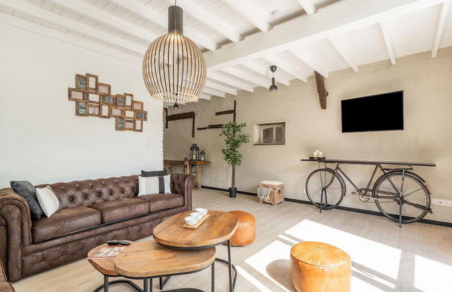 Spacious Family Holiday Home - Photo 18