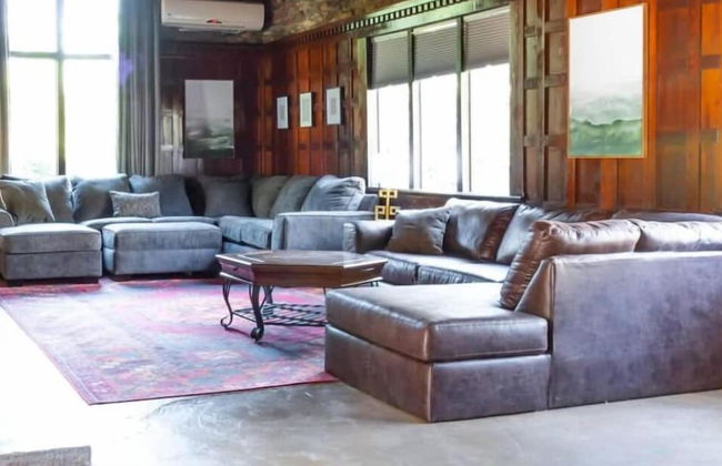 Midtown Castle - Royal in Columbus - Foto 18