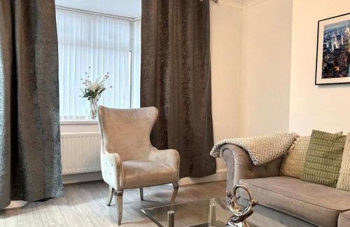 HNFC Stays - Home Away Wallsend - Photo 1