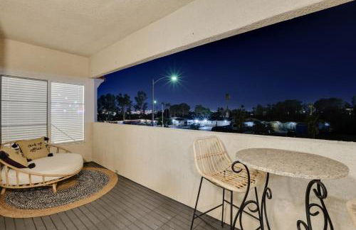 6 Mi to Vegas Strip City-View Gem with Pool Access - Foto 2