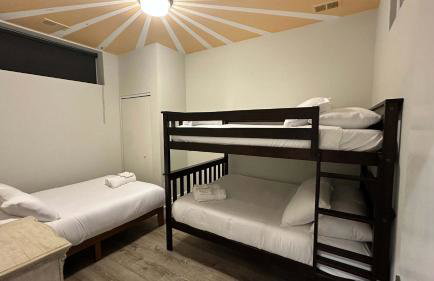 New Built Apartment Sleeps 8 - Foto 2