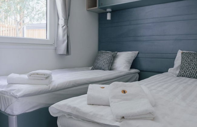 Roman - Mobile Homes With Pool - H3 Mobile Home 3 - Photo 1