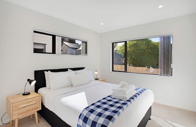 Style Serenity Townhouse with Parking - Photo 3