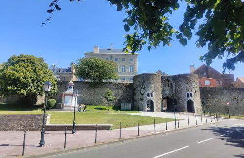 Le San Martin (à 100 m des remparts) - Foto 9