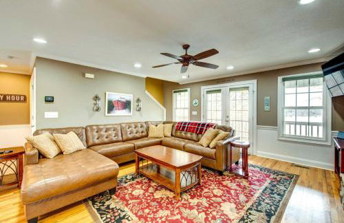 Lakefront Sparta Retreat with Dock and Game Room - Foto 6